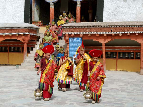 Buddhist Chanting 10